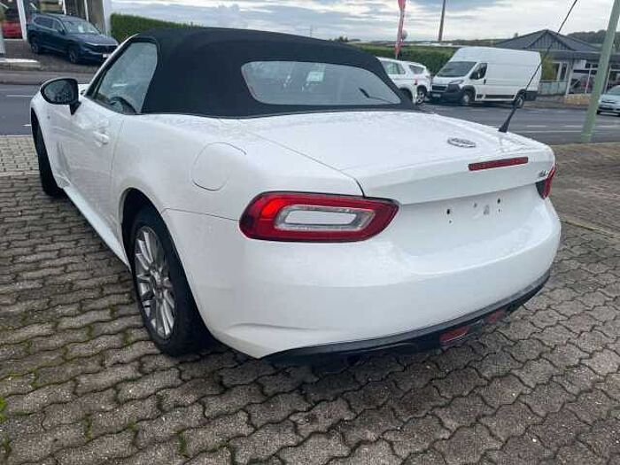 Fiat 124 Spider